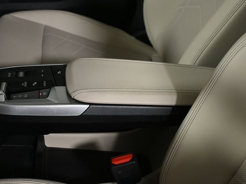 Certified 2025 BMW X1 xDrive28i w/ Convenience Package image 25