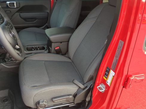 Used 2026 Jeep Wrangler Unlimited Sport AWD/4WD image 55