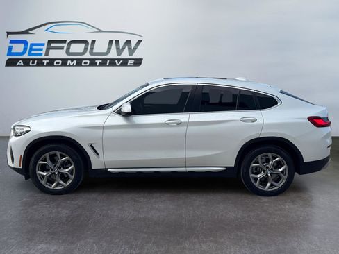 Used 2022 BMW X4 xDrive30i w/ Convenience Package image 6