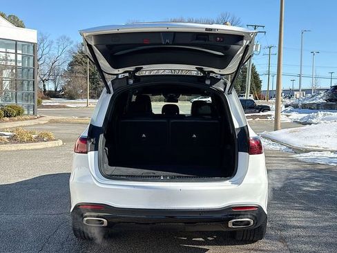 Used 2025 Mercedes-Benz GLS 580 4MATIC image 26