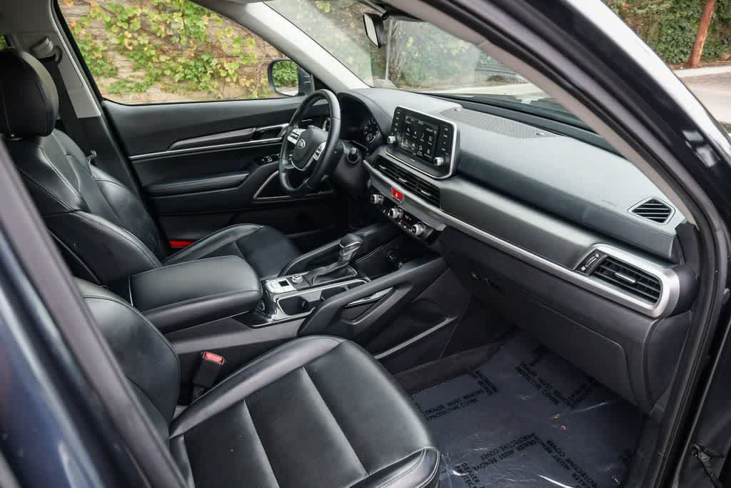 Used 2021 Kia Telluride LX FWD image 15