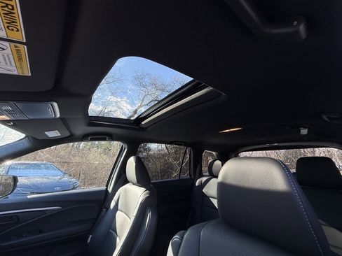 Used 2023 Honda Passport EX-L image 7