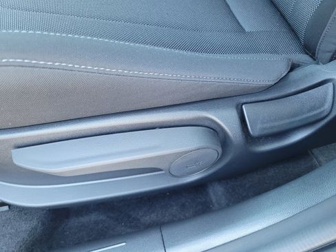 Certified 2025 Hyundai Elantra SE image 20