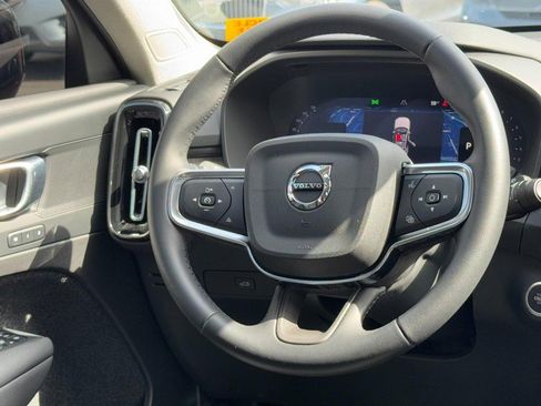 Certified 2025 Volvo XC40 B5 Plus image 13