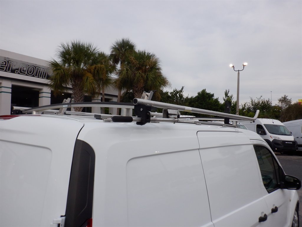 Used 2022 Ford Transit Connect XL FWD image 7