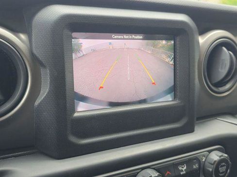 Used 2021 Jeep Wrangler Unlimited Sport AWD/4WD image 61