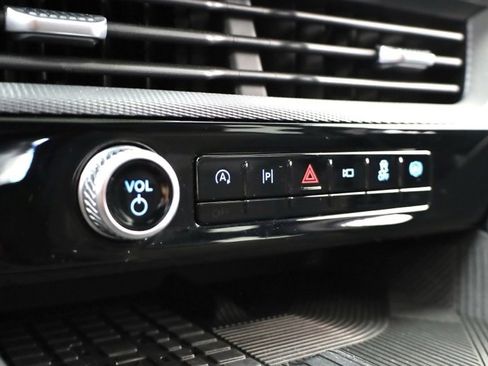 Used 2025 Ford Explorer ST-Line w/ Premium Package image 21