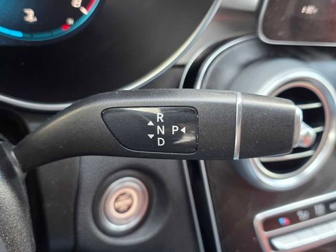 Used 2022 Mercedes-Benz GLC 300 image 37