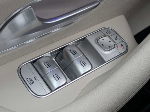 Used 2022 Mercedes-Benz GLS 450 4MATIC image 26