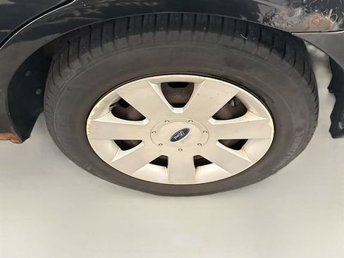 Used 2009 Ford Fusion S FWD image 27