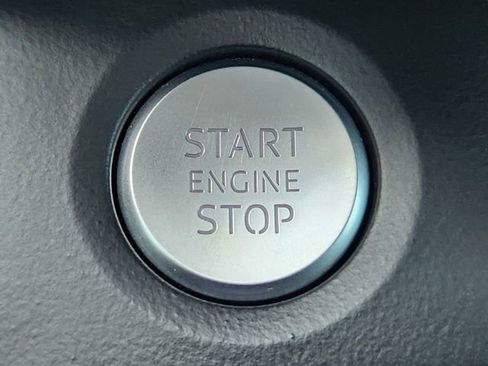 Used 2023 Audi Q5 2.0T Premium w/ Convenience Package image 19