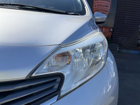 Used 2015 Nissan Versa Note SV FWD image 5