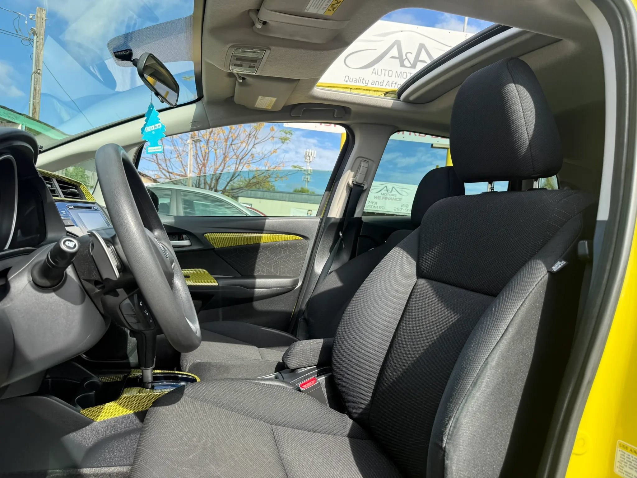 Used 2015 Honda Fit EX image 11