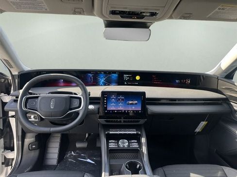 New 2026 Lincoln Nautilus Reserve w/ Jet Appearance Package AWD/4WD image 10