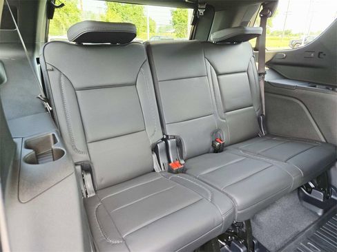 New 2025 GMC Yukon Denali w/ Denali Reserve Package image 20