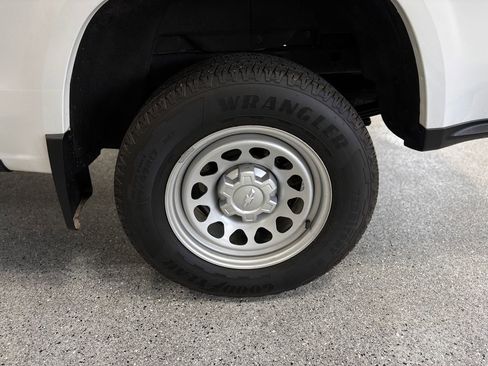 Used 2023 Chevrolet Colorado W/T image 26