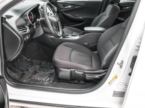 Used 2017 Chevrolet Malibu LS image 16