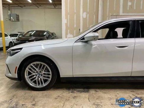 Used 2025 BMW 530i xDrive image 89