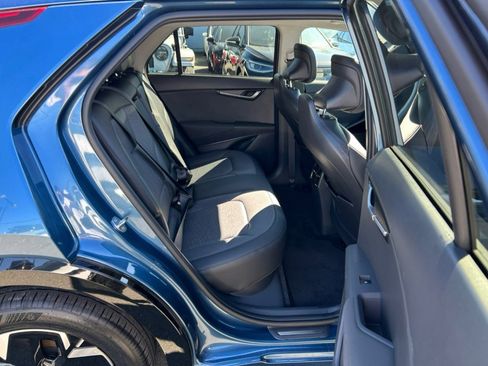 Used 2023 Kia Niro Wave image 47