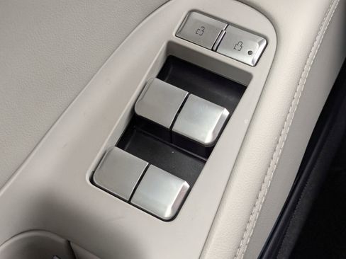 Certified 2025 Lincoln Navigator Reserve image 30