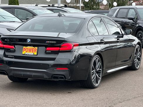 Used 2023 BMW M550i xDrive w/ Dynamic Handling Package image 4