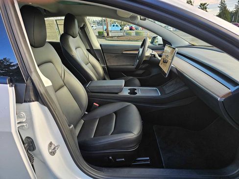 Used 2022 Tesla Model 3 Long Range image 11