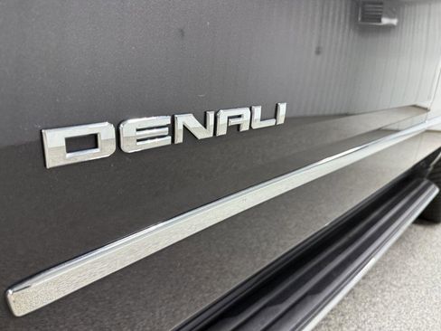 Used 2017 GMC Yukon Denali w/ Open Road Package image 7
