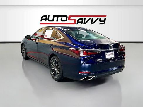Used 2024 Lexus ES 350 w/ Premium Package FWD image 5