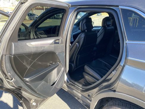 Used 2019 Lincoln MKC Premiere image 28