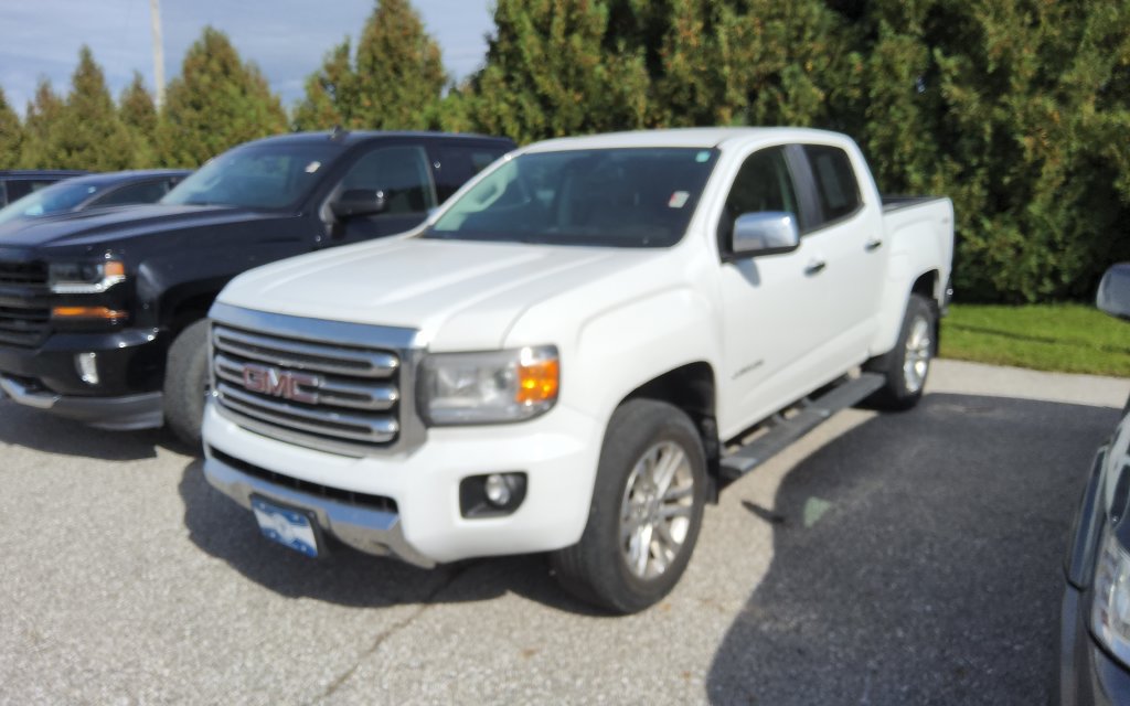 Used 2019 GMC Canyon SLT w/ Driver Alert Package AWD/4WD image 3