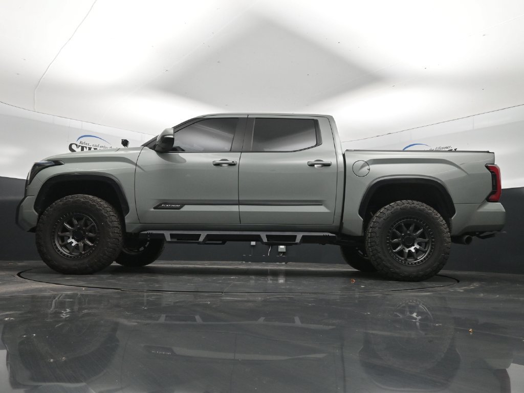 Used 2024 Toyota Tundra Platinum AWD/4WD image 29
