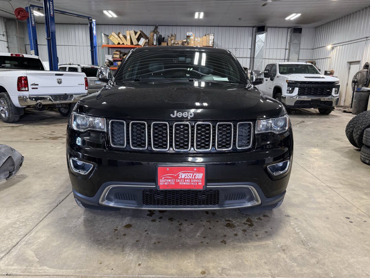 Used 2020 Jeep Grand Cherokee Limited AWD/4WD image 6