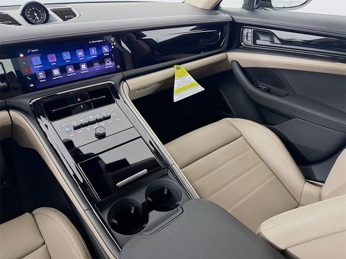 New 2026 Porsche Panamera image 26
