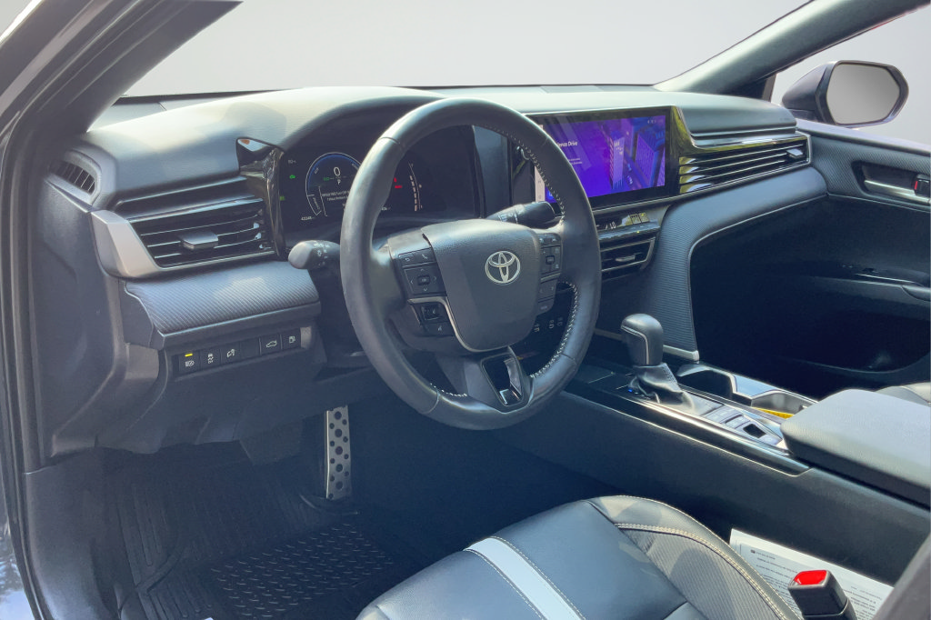 Used 2025 Toyota Camry SE w/ Multimedia Upgrade Package FWD image 24