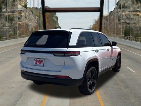 New 2026 Jeep Grand Cherokee Limited w/ Limited Altitude Package RWD image 10