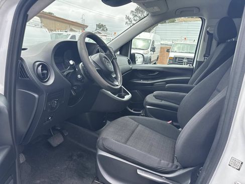 Used 2020 Mercedes-Benz Metris image 15