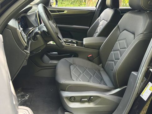 New 2026 Volkswagen Atlas Cross Sport SE AWD/4WD image 18