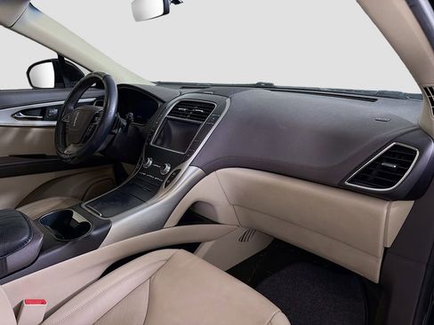 Used 2020 Lincoln Nautilus FWD w/ Equipment Group 101A image 29