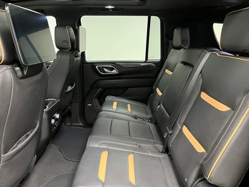 Used 2023 GMC Yukon XL AT4 AWD/4WD image 42