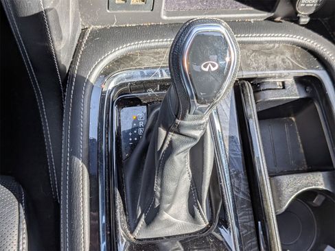 Used 2021 INFINITI QX80 Sensory w/ All-Season Package image 27