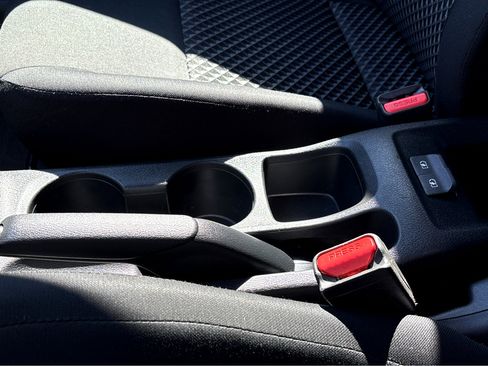 Used 2024 Nissan Versa S w/ S Plus Package image 8