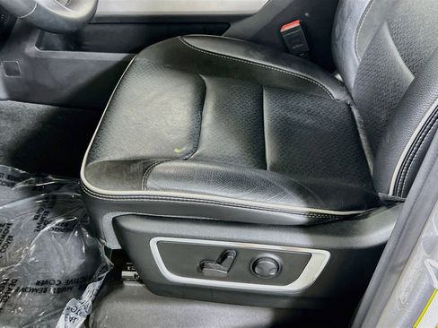 Used 2023 RAM 1500 Laramie image 19