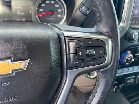 Used 2021 Chevrolet Silverado 1500 LT AWD/4WD image 40