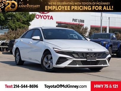 Used 2025 Hyundai Elantra SE