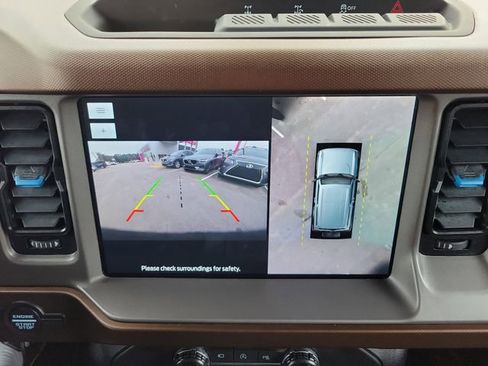 Used 2023 Ford Bronco Outer Banks image 29