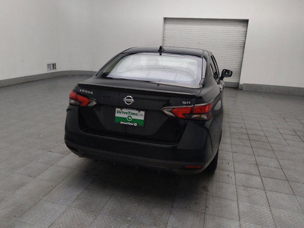 Used 2022 Nissan Versa SR FWD image 7