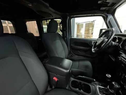 Used 2019 Jeep Wrangler Unlimited Sport S AWD/4WD image 28