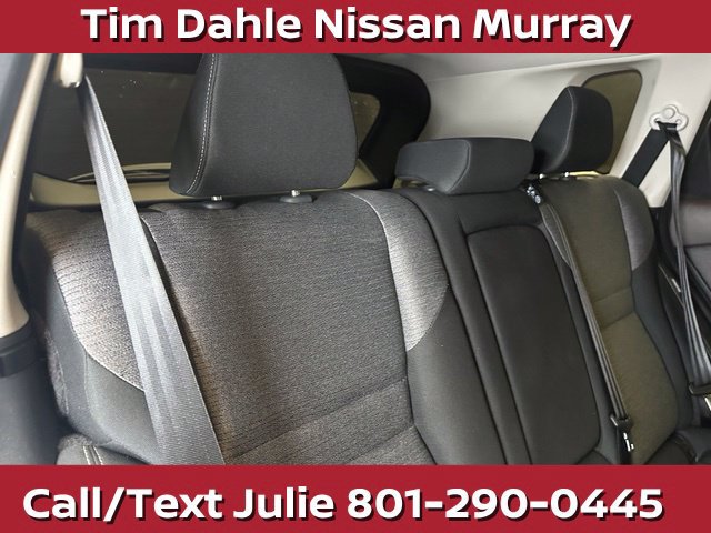 Used 2022 Nissan Rogue SV AWD/4WD image 19