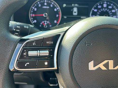 Used 2023 Kia Forte LXS w/ LXS Technology Package image 15