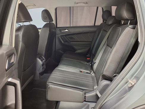 Used 2023 Volkswagen Tiguan SE image 25